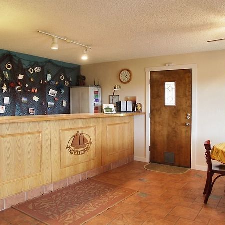 Harbor Inn Freeland Bagian luar foto