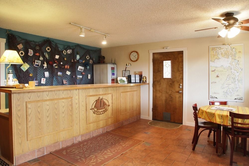 Harbor Inn Freeland Bagian luar foto