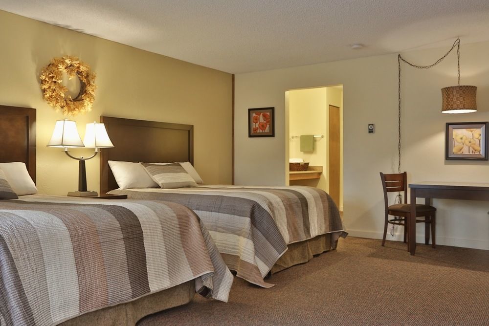 Harbor Inn Freeland Bagian luar foto