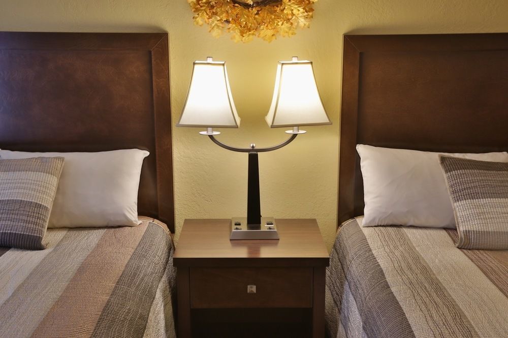 Harbor Inn Freeland Bagian luar foto