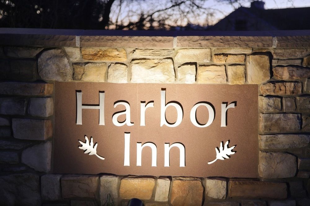 Harbor Inn Freeland Bagian luar foto