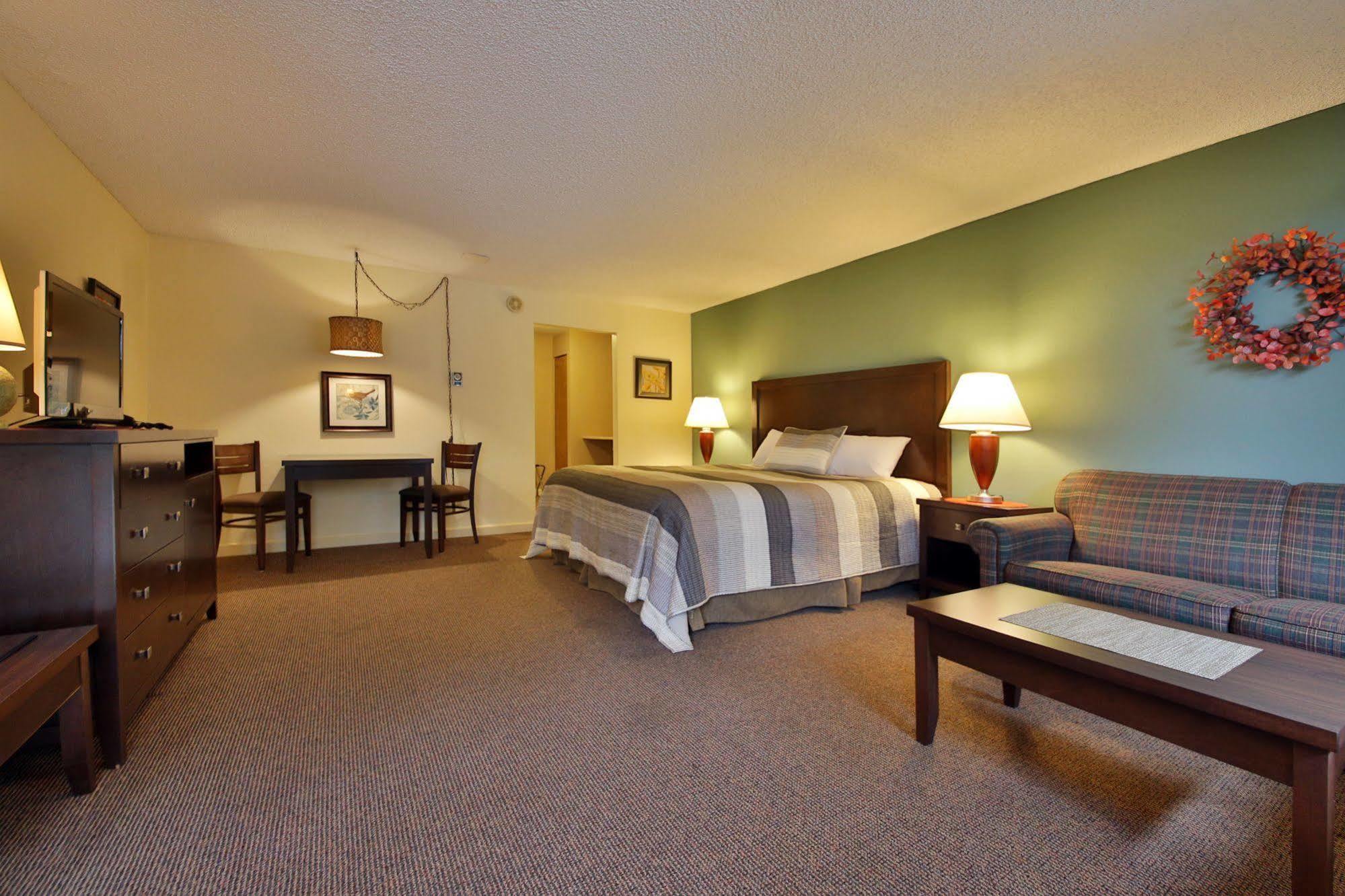 Harbor Inn Freeland Bagian luar foto